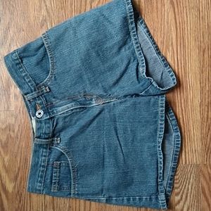 LEVI'S 731L Shorts - Low- Denim - Size 7